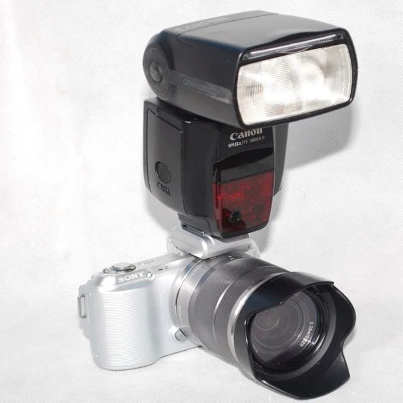 محول فلاش سبيدلايت/فلاش تريجر  - مراجعة Hot Shoe Adapter وسعره