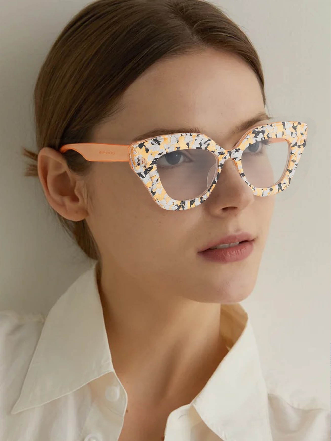 نظارات نسائية أنيقة بإطار كبير - مراجعة Photography Street وسعره